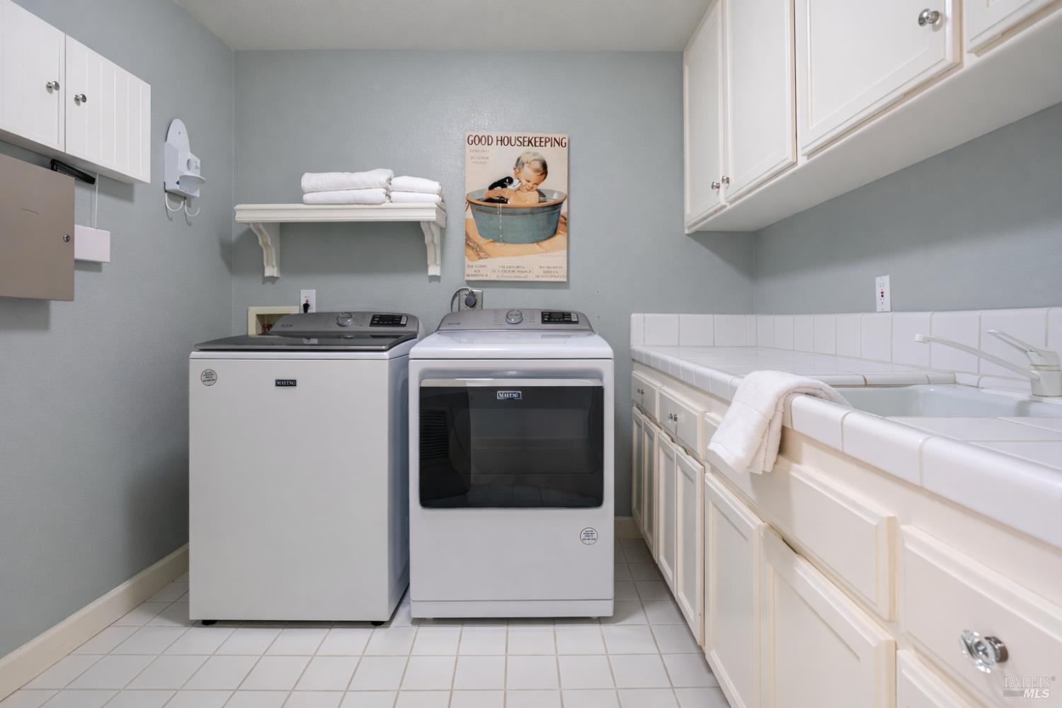 2901 Las Gallinas Avenue