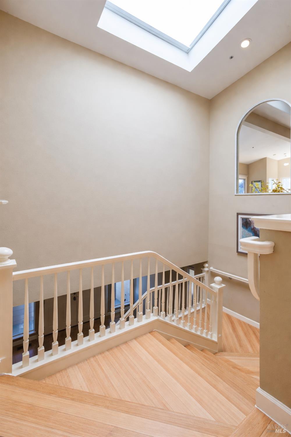 2901 Las Gallinas Avenue