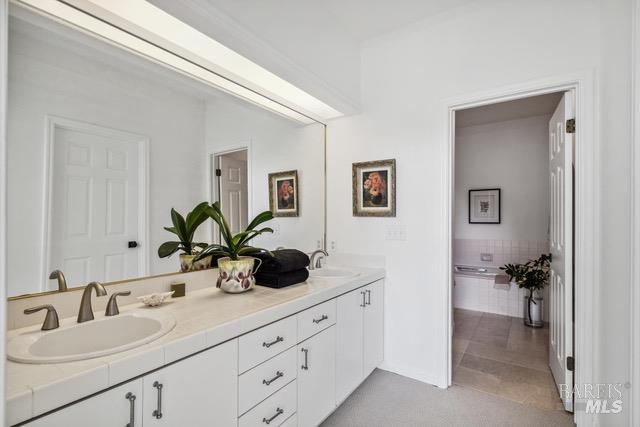 118 Eucalyptus Knoll Street