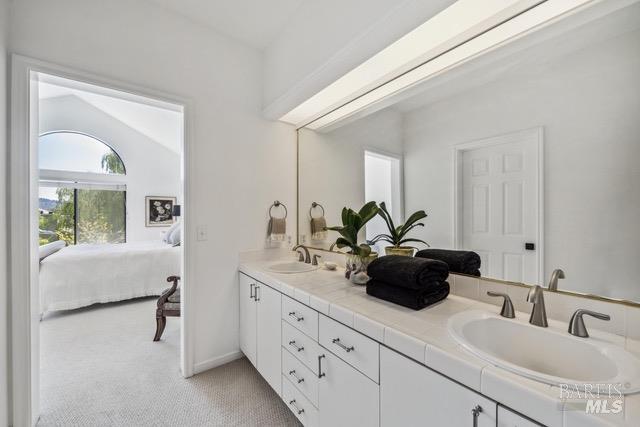 118 Eucalyptus Knoll Street