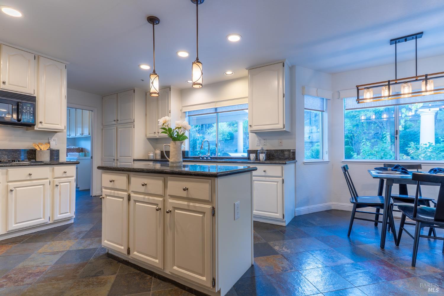 1125 Westview Drive