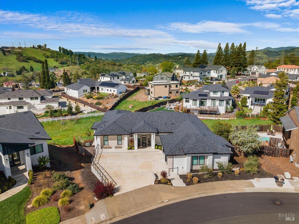 3623 Crescent Circle