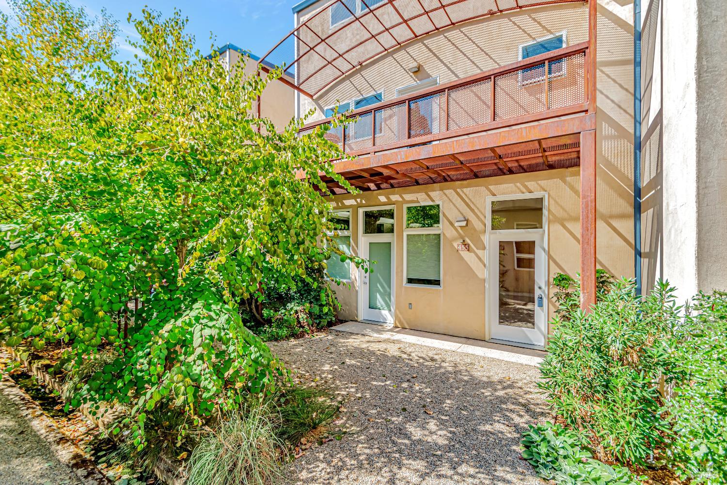 455 Florence Avenue