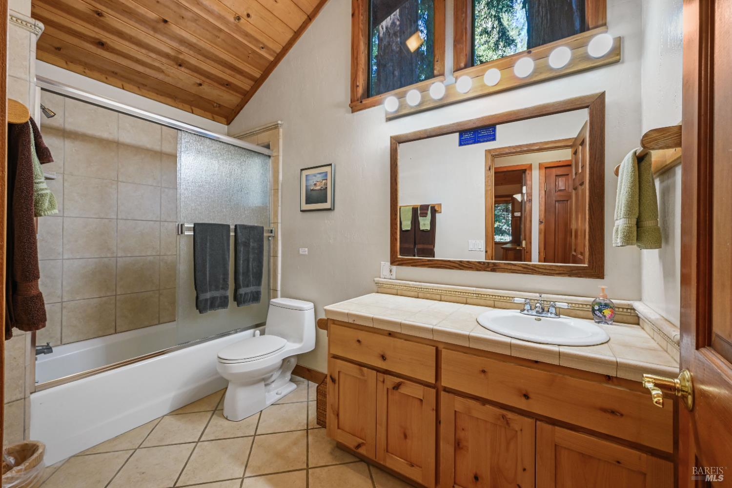 9 Huckleberry Heights