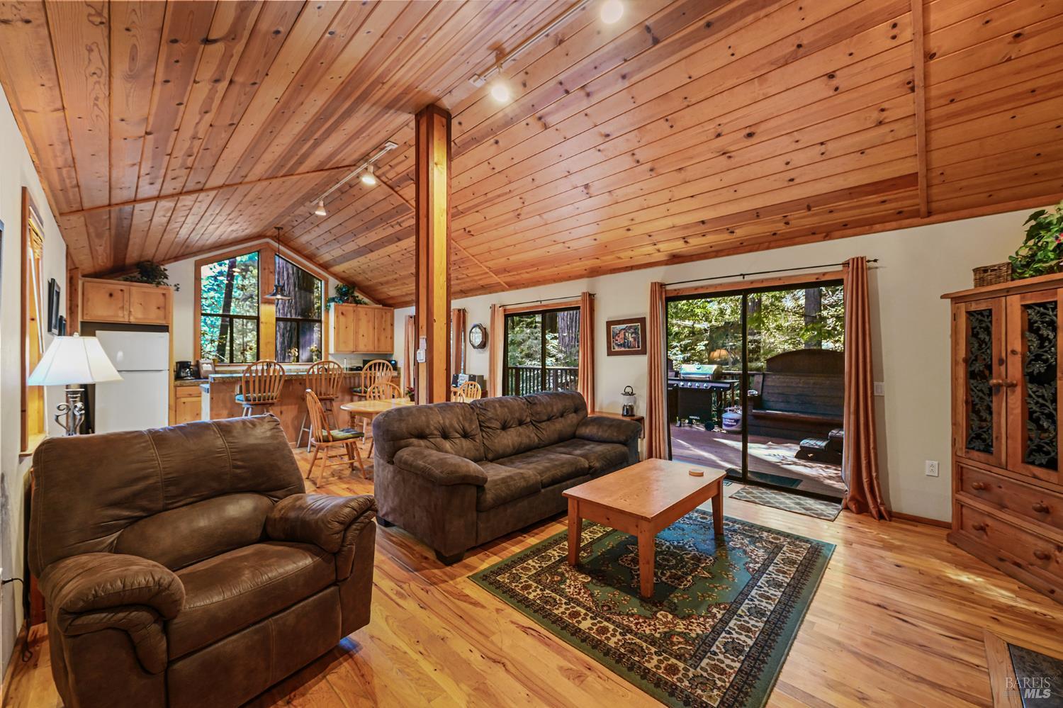 9 Huckleberry Heights
