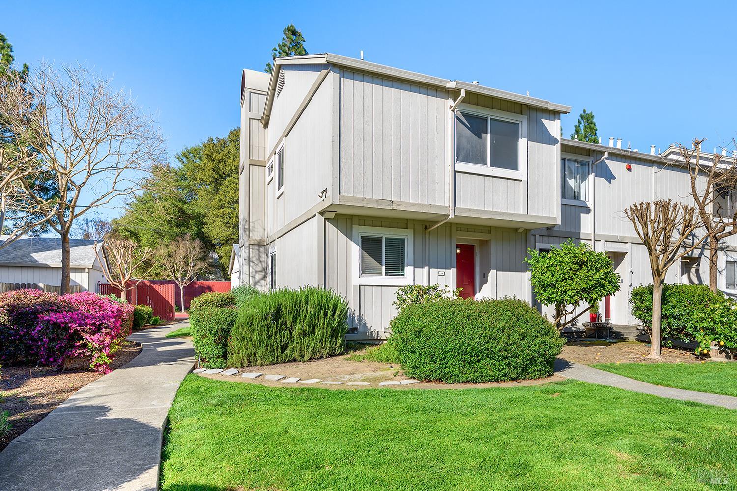 31 Front Street Unit: #E