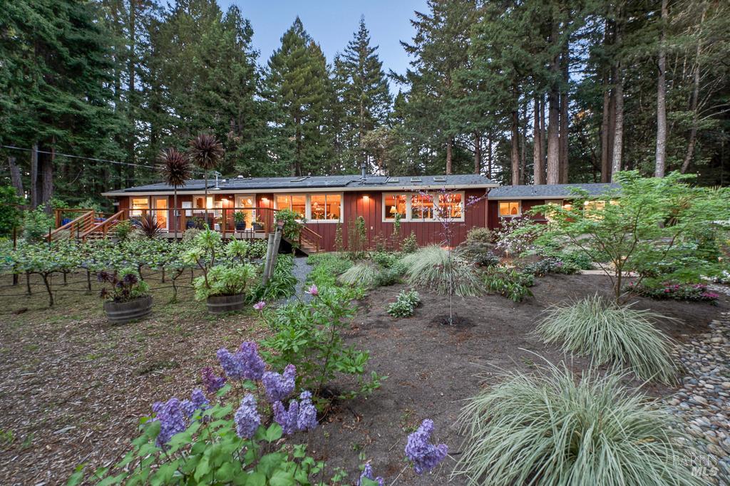 17600 Willow Creek Road