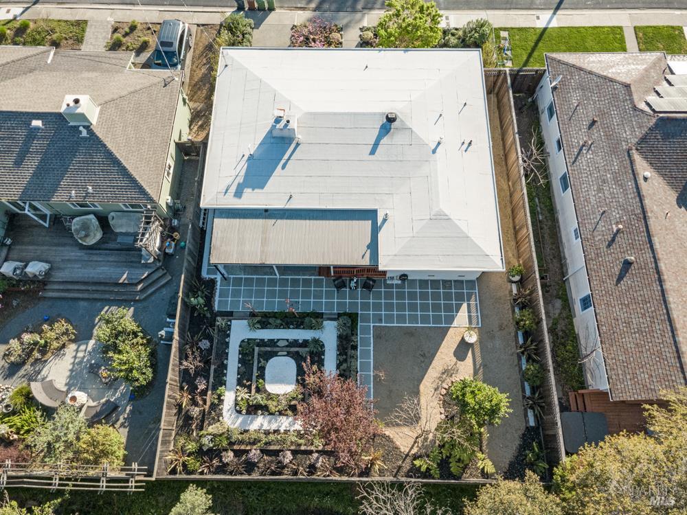 42 Billou Street