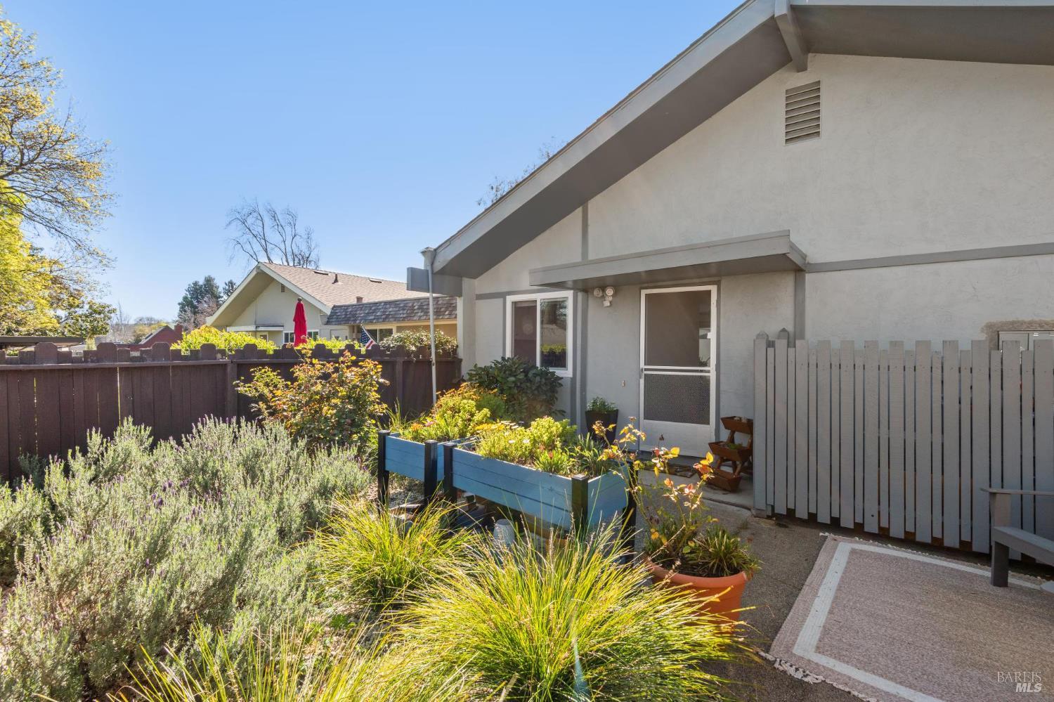 1366 Mission Drive