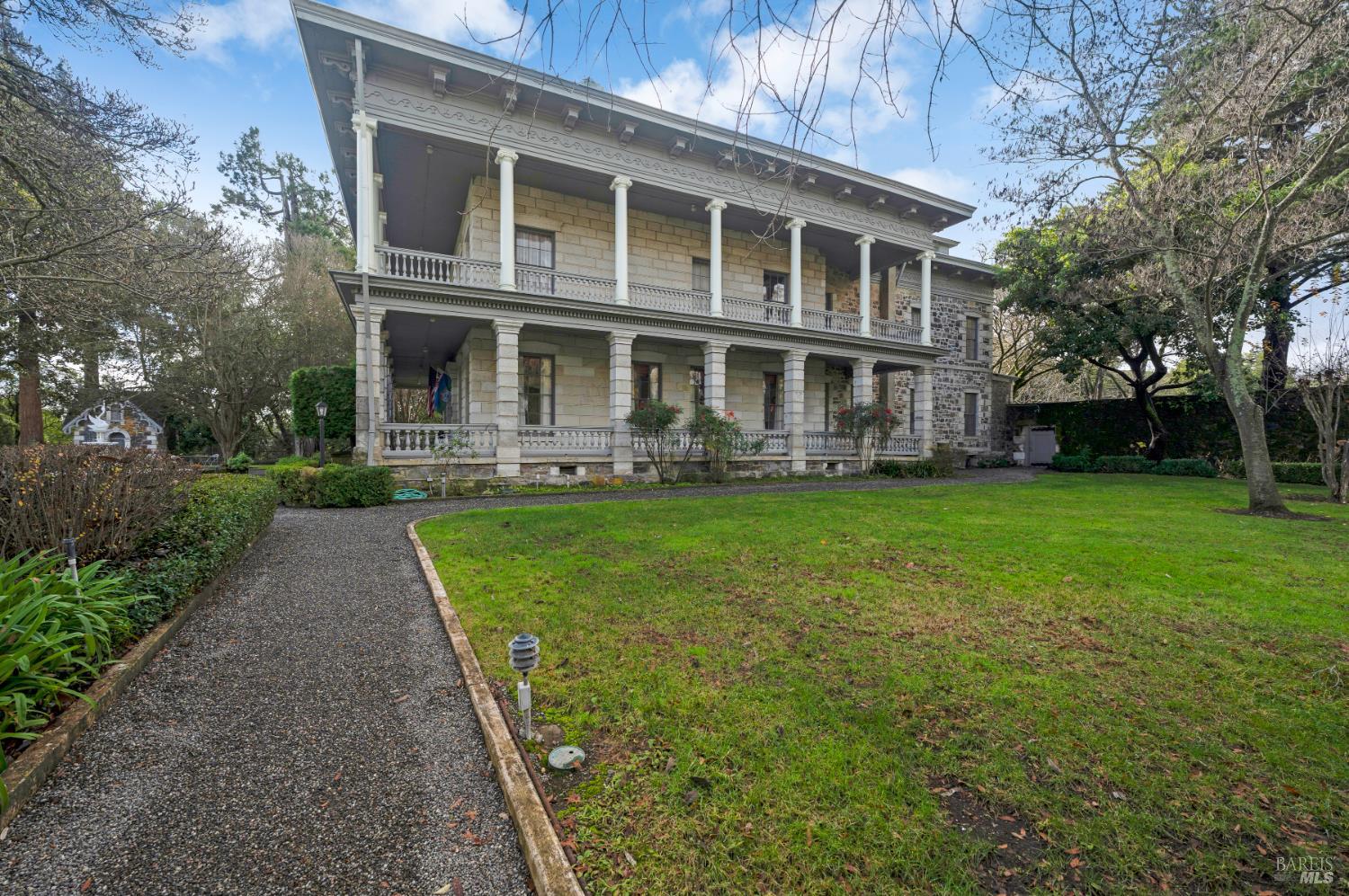 1366 Mission Drive