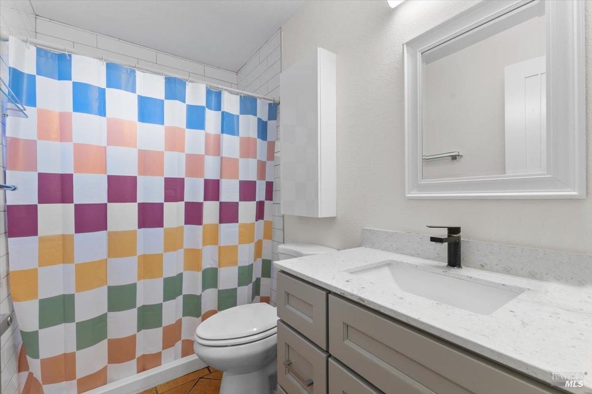 2239 Redwood Road Unit: #ABC