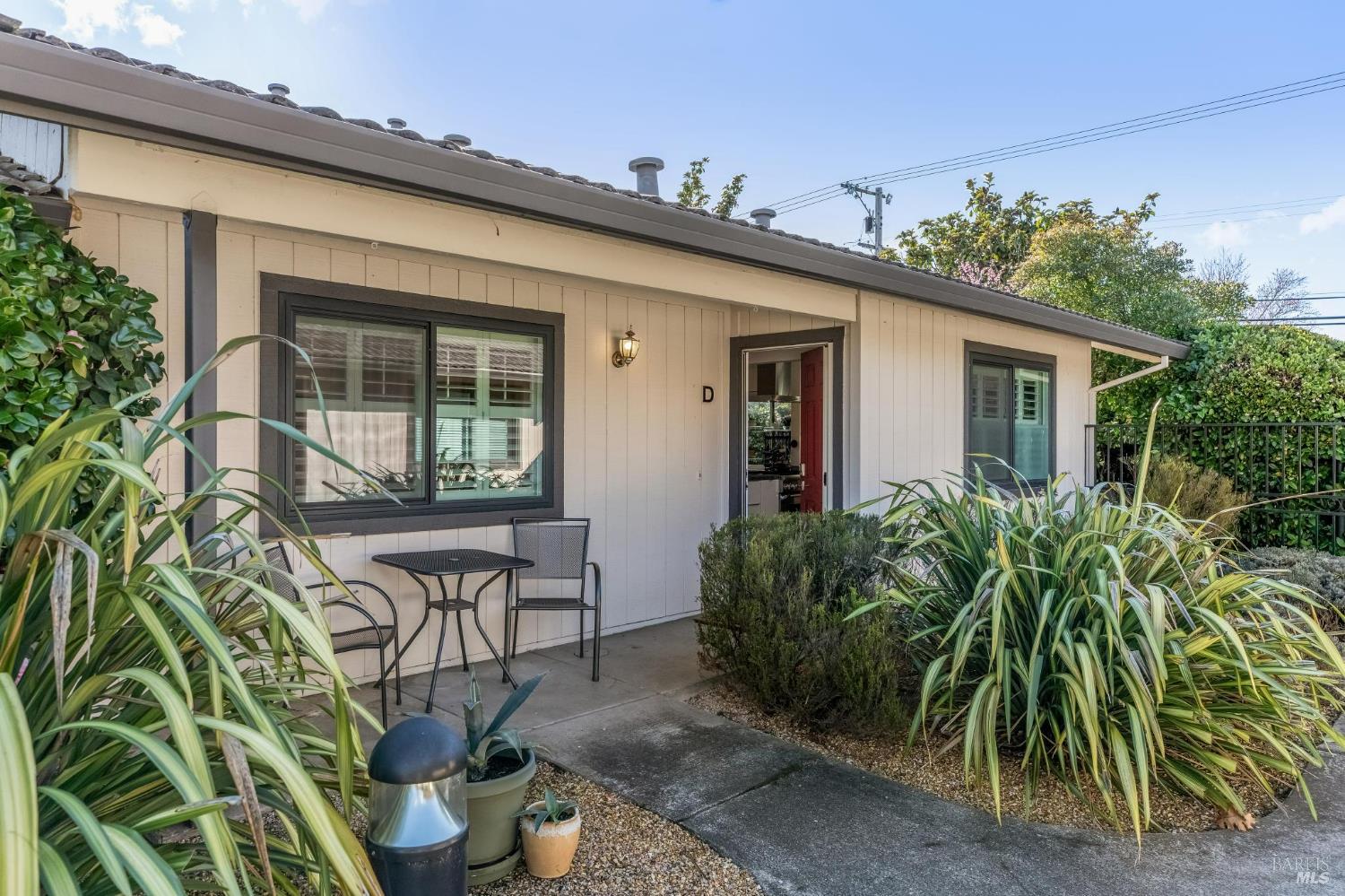 920 5th Street W Unit: #D