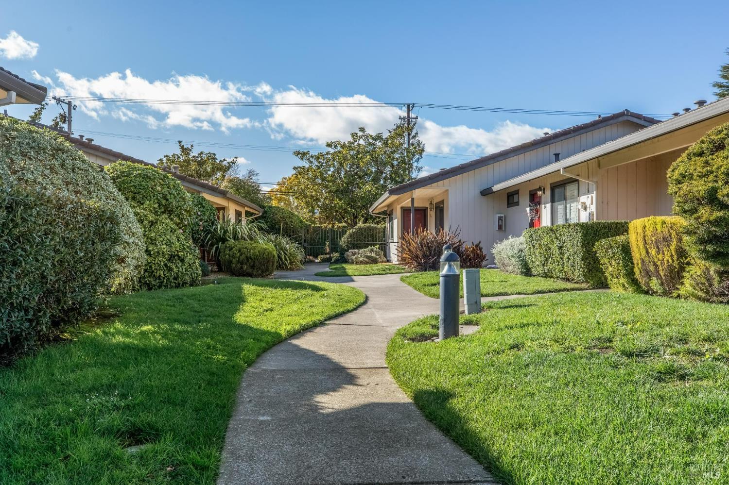 920 5th Street W Unit: #D