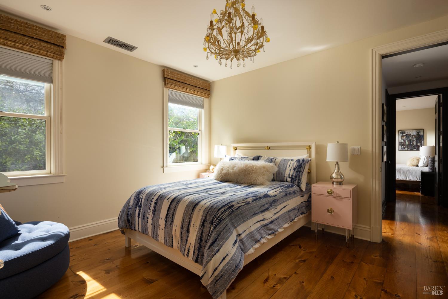 905 Charter Oak Avenue