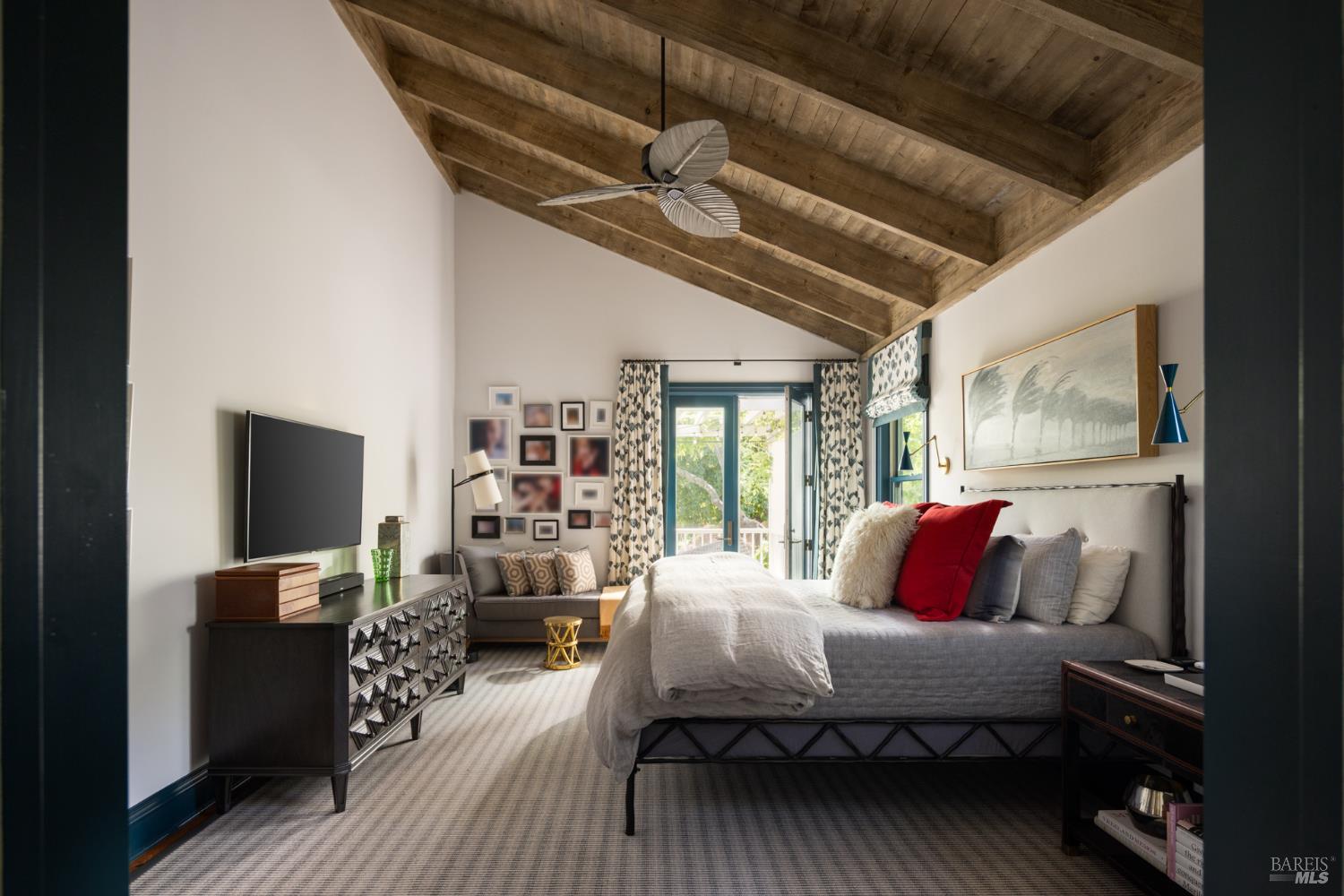 905 Charter Oak Avenue