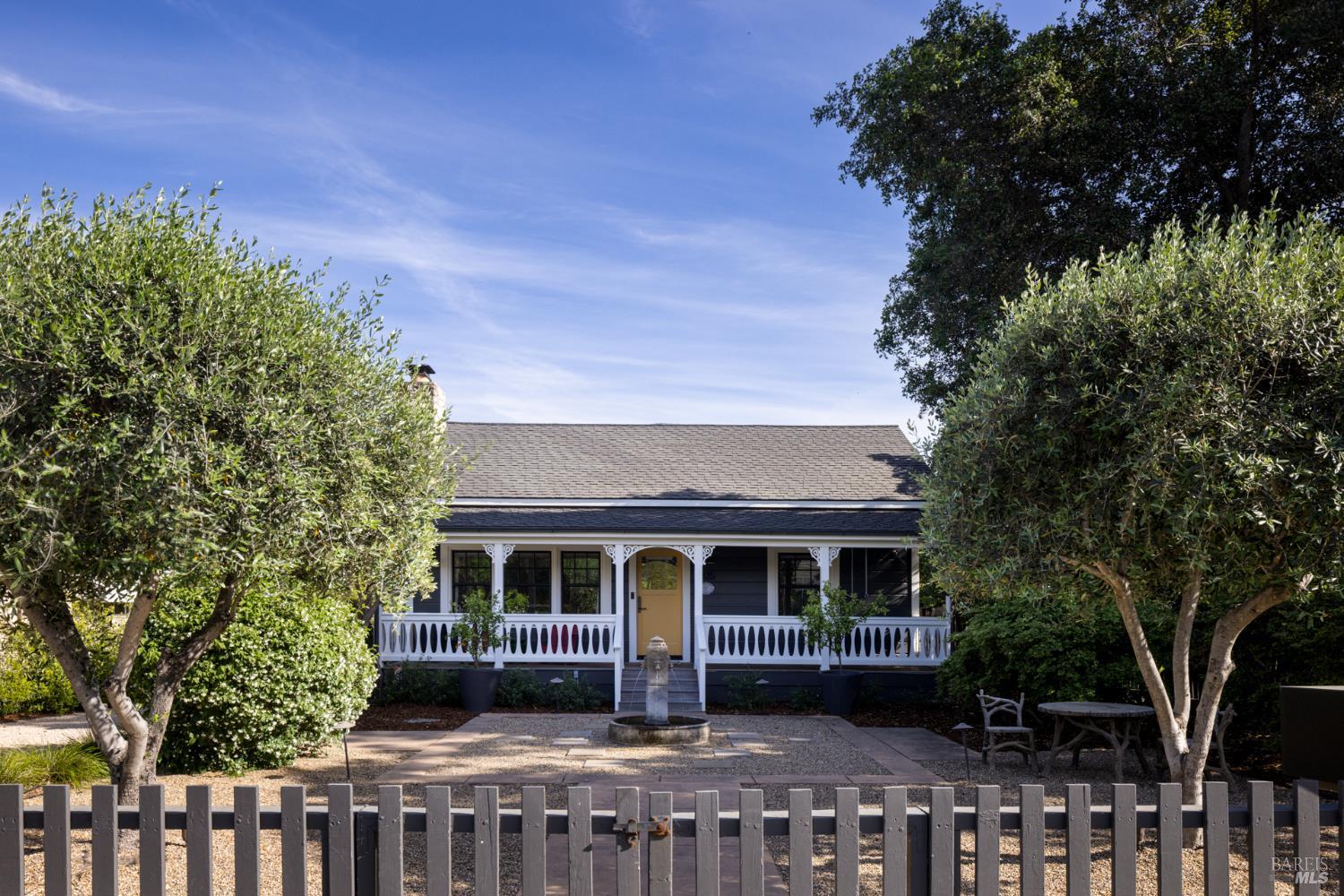 905 Charter Oak Avenue
