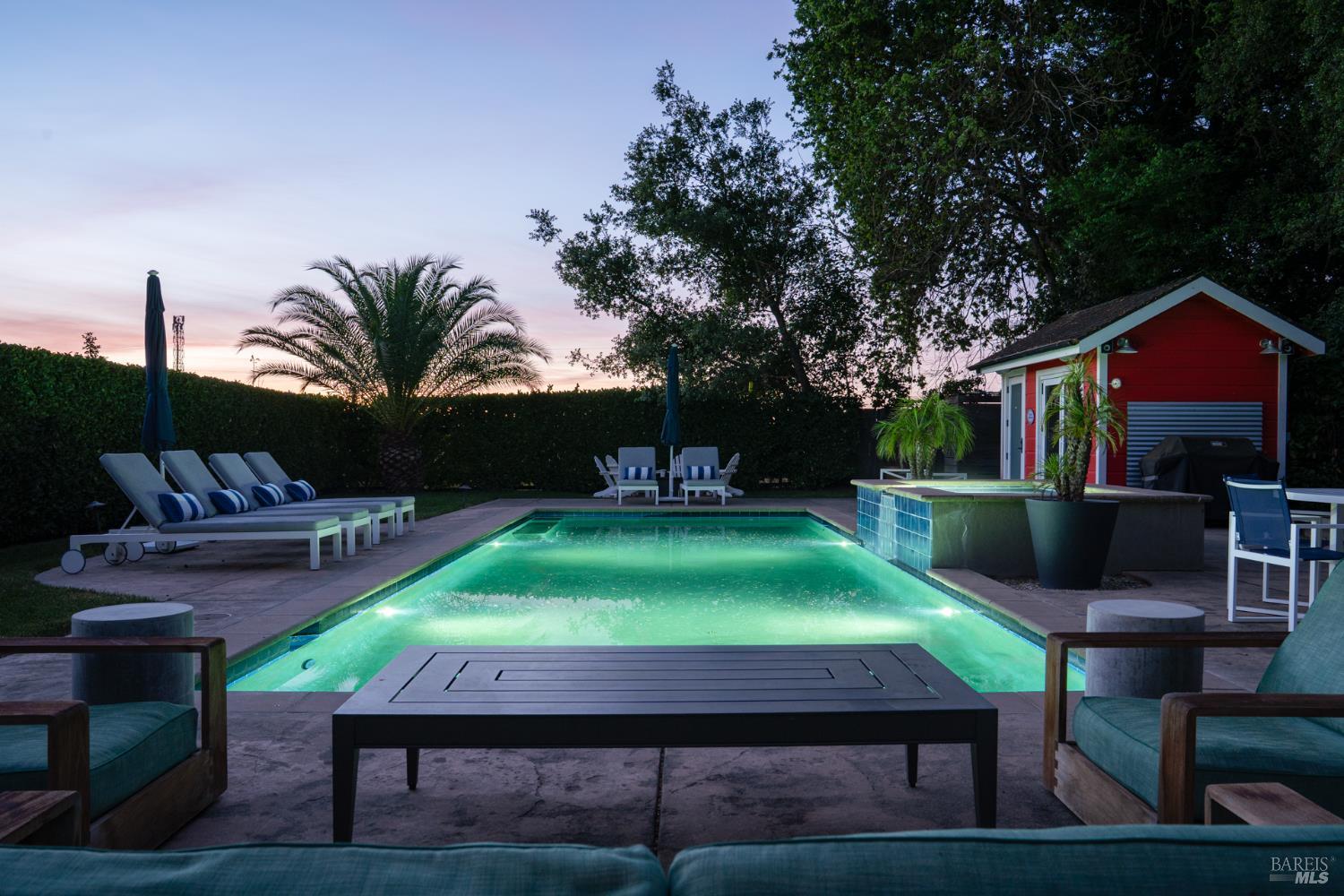 905 Charter Oak Avenue