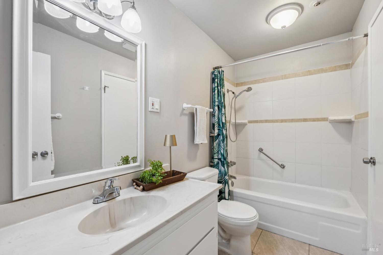 1453 Neotomas Avenue Unit: #304