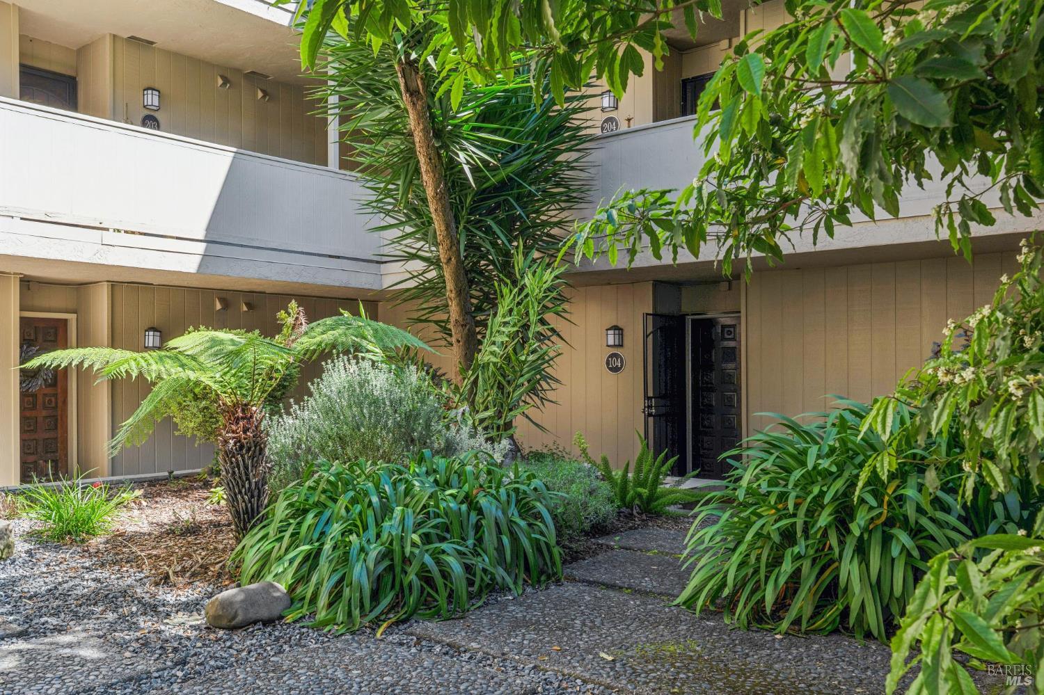 1453 Neotomas Avenue Unit: #304