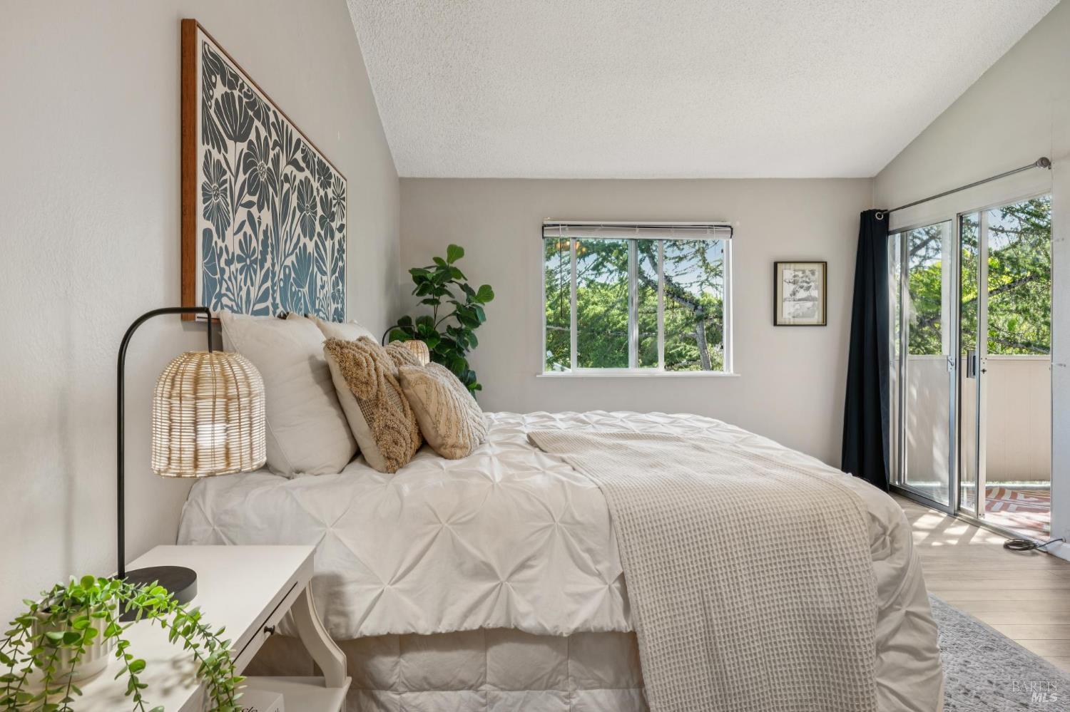 1453 Neotomas Avenue Unit: #304