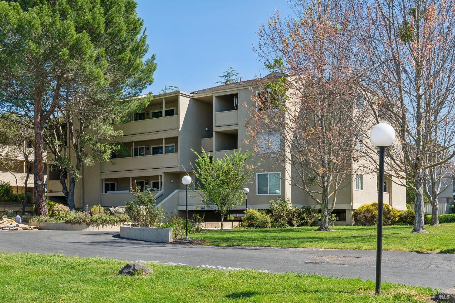 1453 Neotomas Avenue Unit: #304