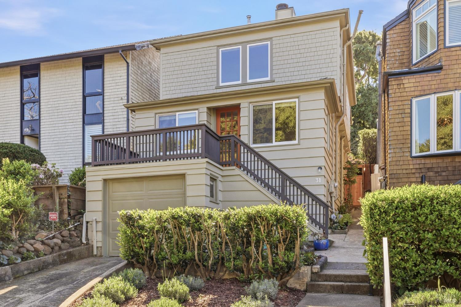 31 Acacia Avenue