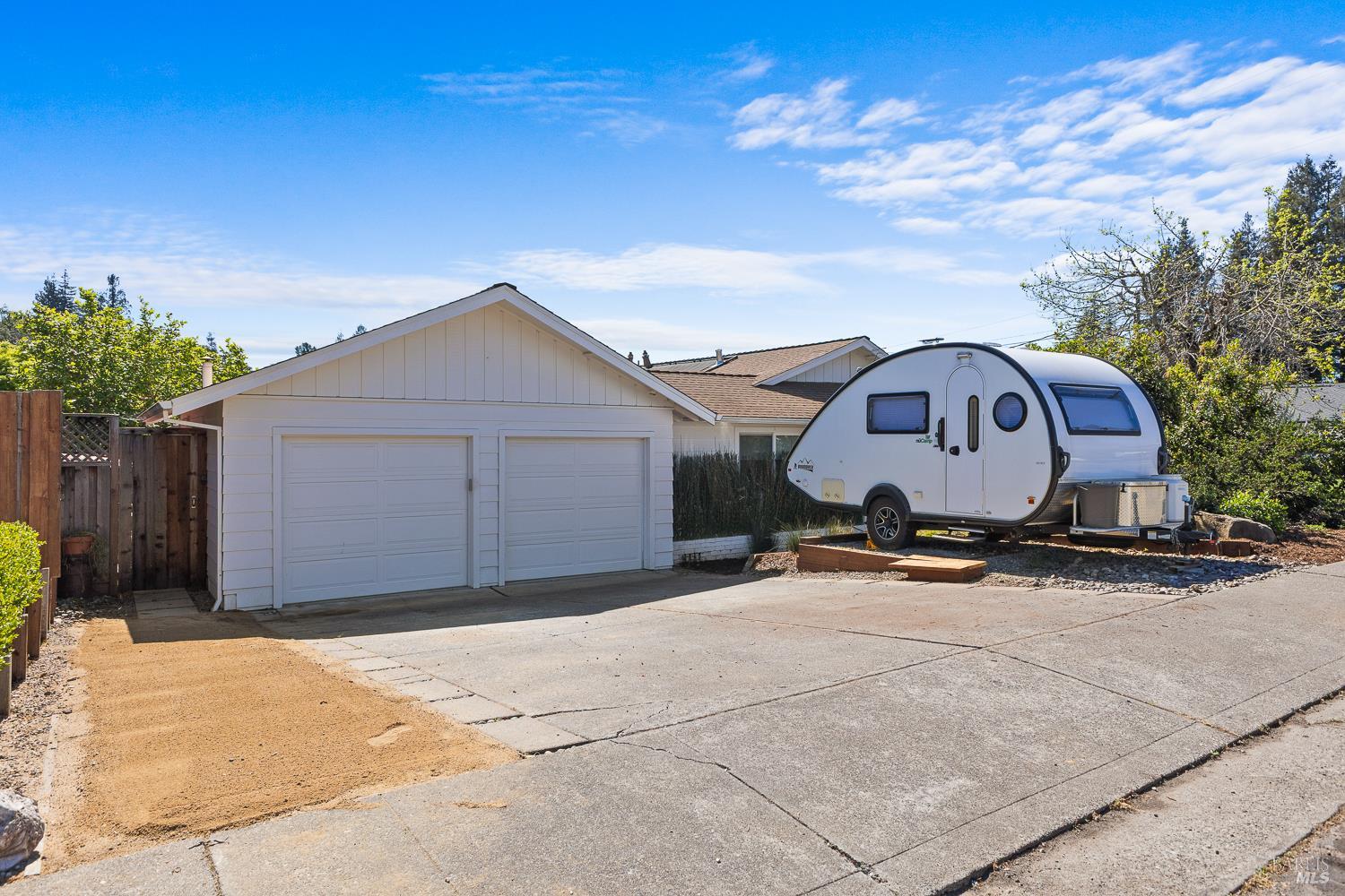2126 Northwood Drive