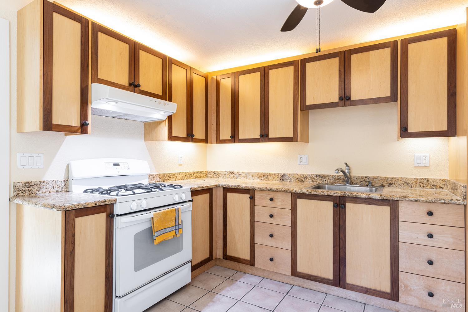 18090 Las Lomas Road