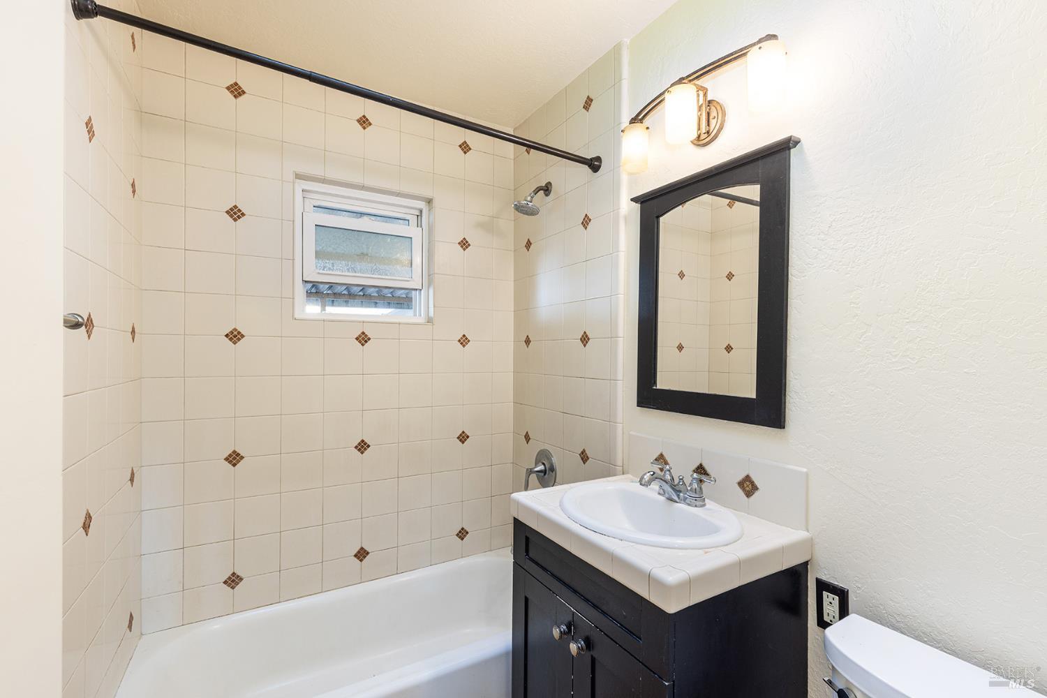 18090 Las Lomas Road