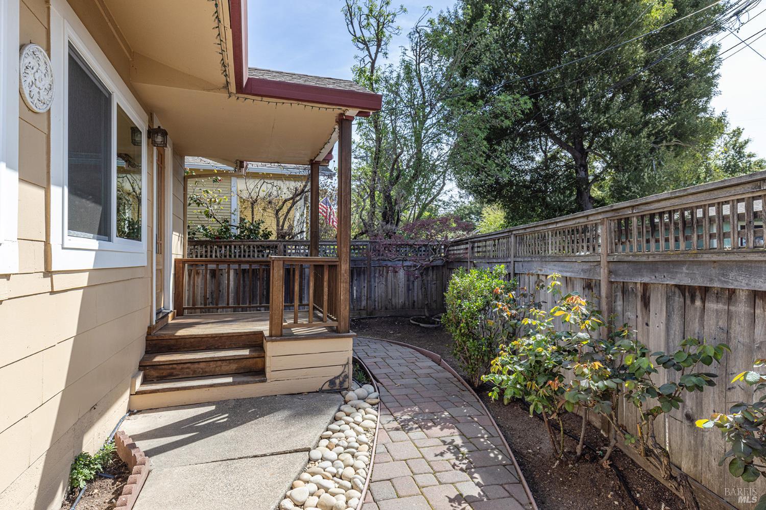 18090 Las Lomas Road