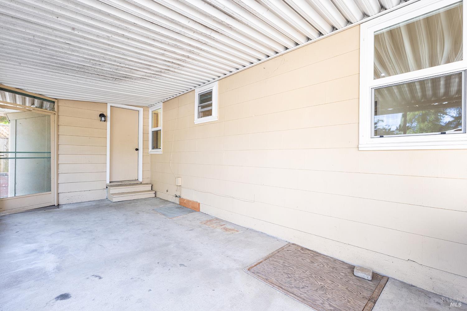 18090 Las Lomas Road