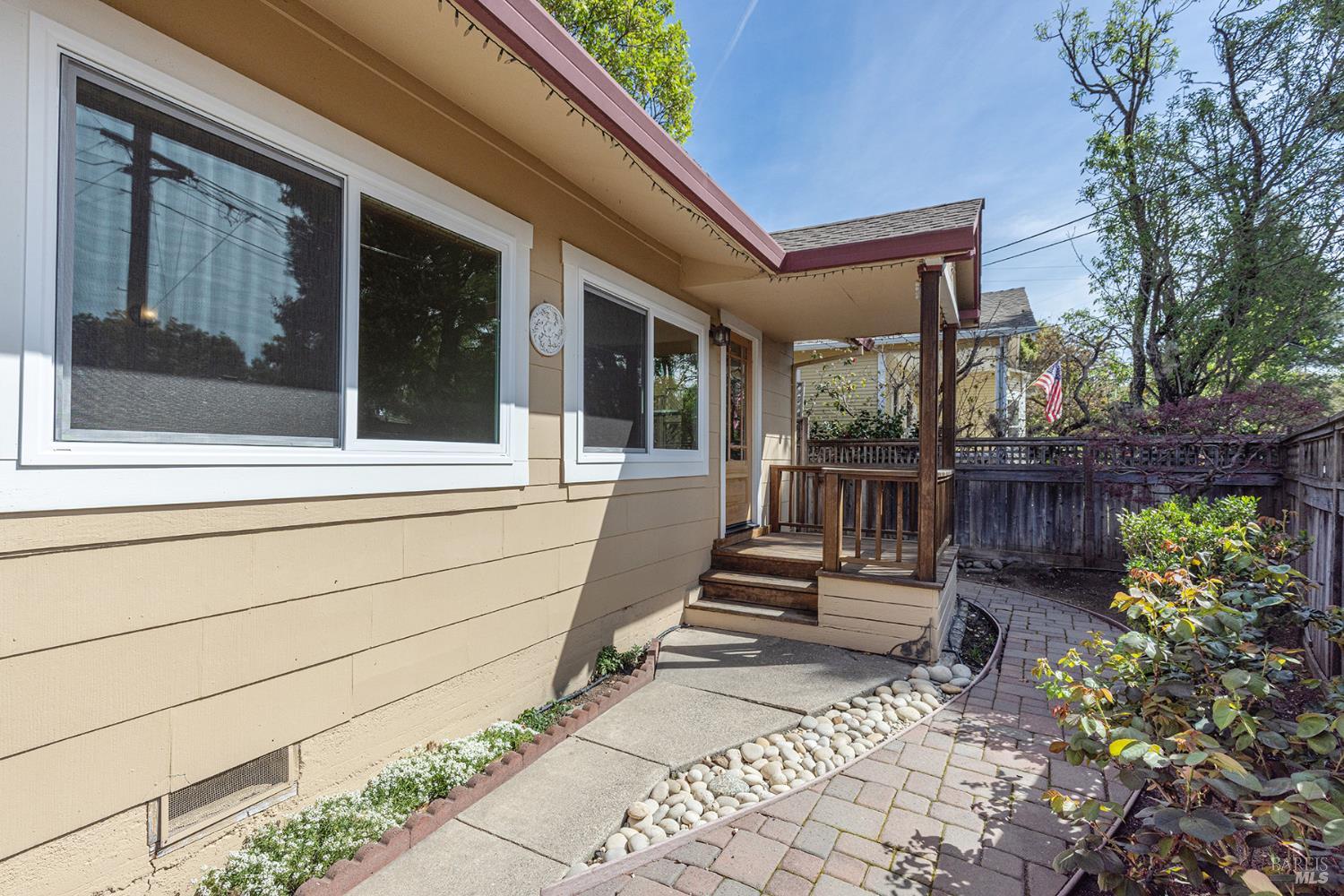 18090 Las Lomas Road