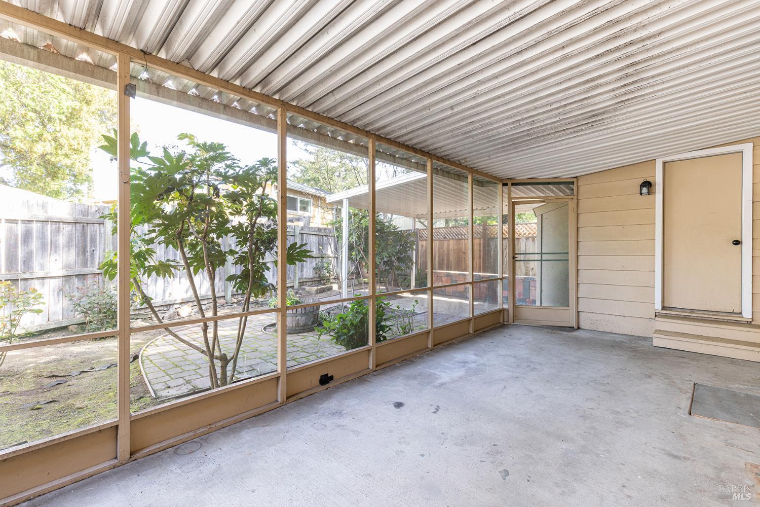 18090 Las Lomas Road