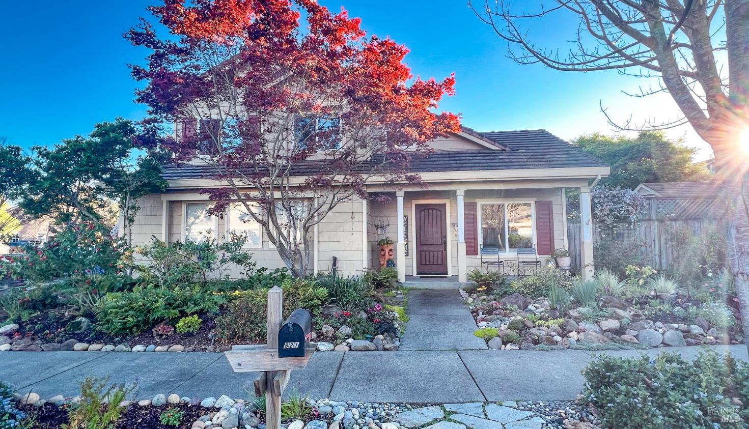821 Rolling Hill Drive