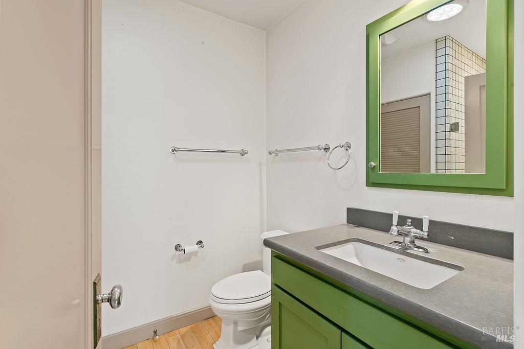 1212 N Fitch Mountain Road