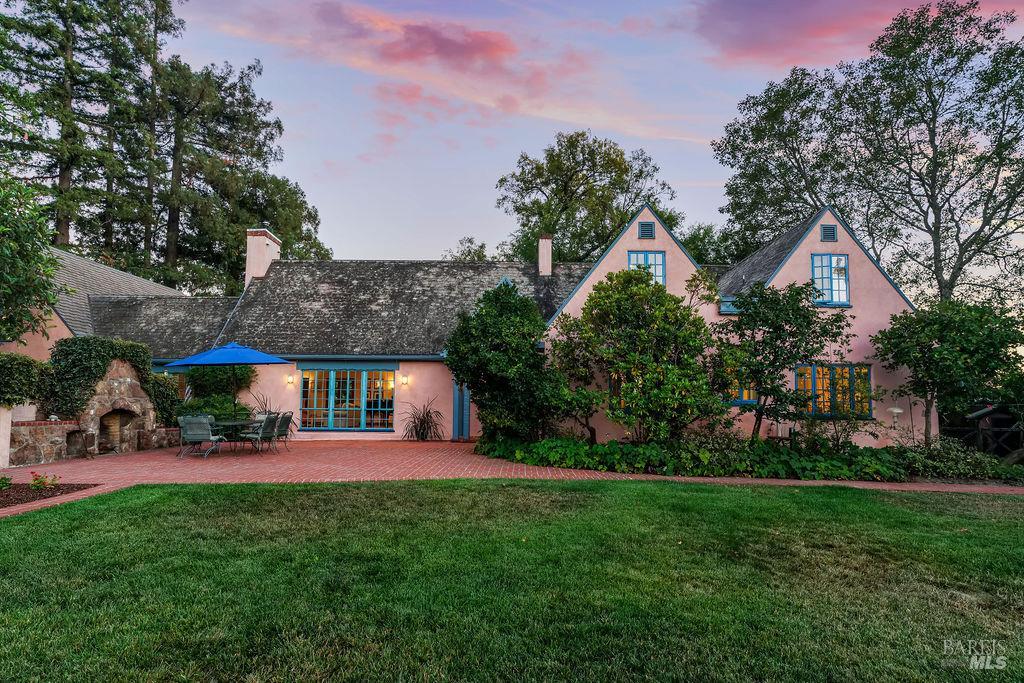 1212 N Fitch Mountain Road