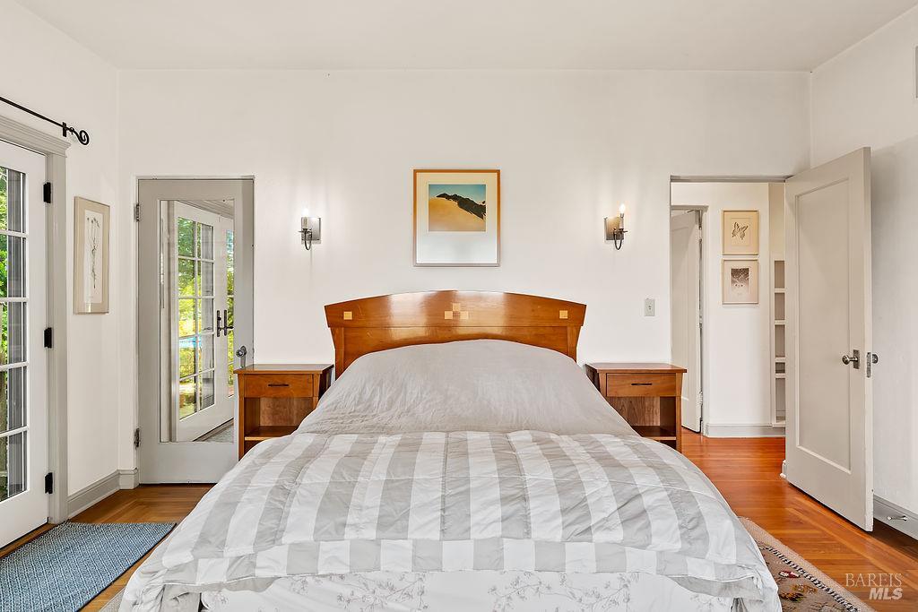 1212 N Fitch Mountain Road