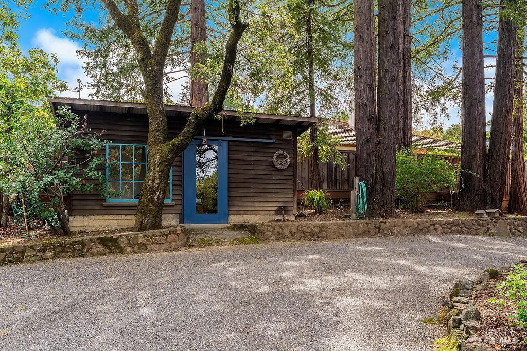 1212 N Fitch Mountain Road