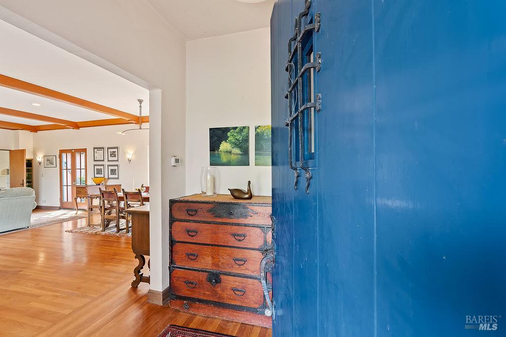 1212 N Fitch Mountain Road