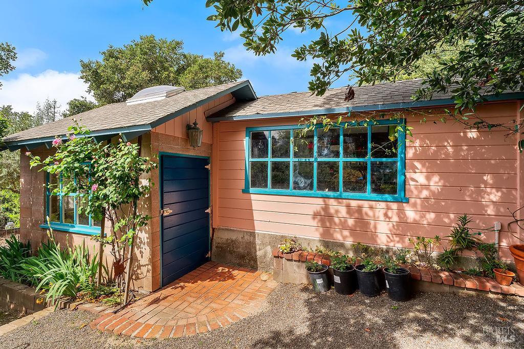 1212 N Fitch Mountain Road