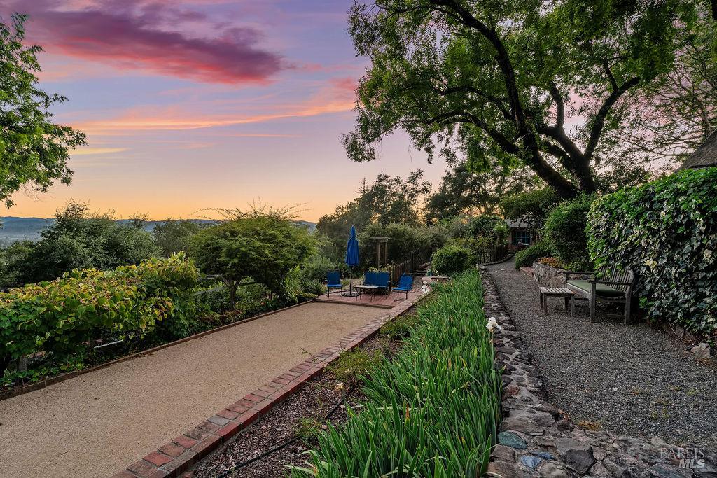 1212 N Fitch Mountain Road