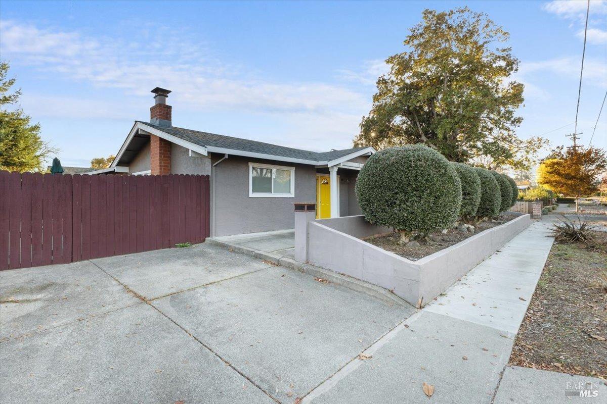 2239 Redwood Road Unit: #ABC