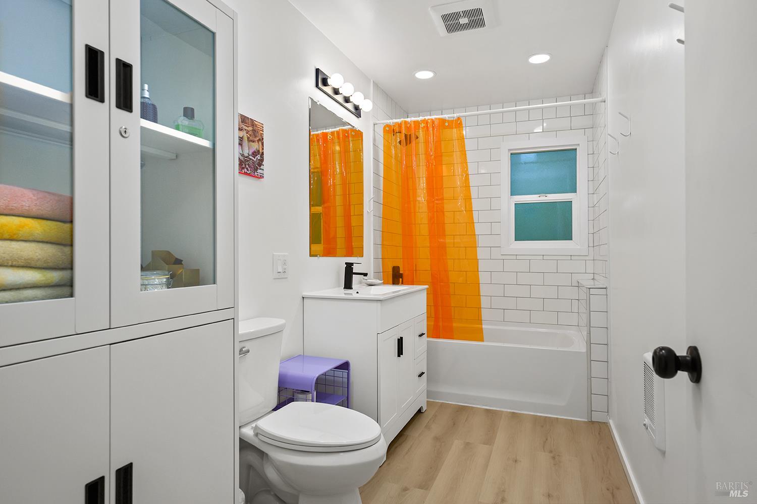 14194 Lovers Lane