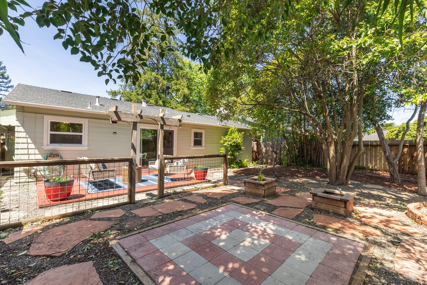 1828 Humboldt Street