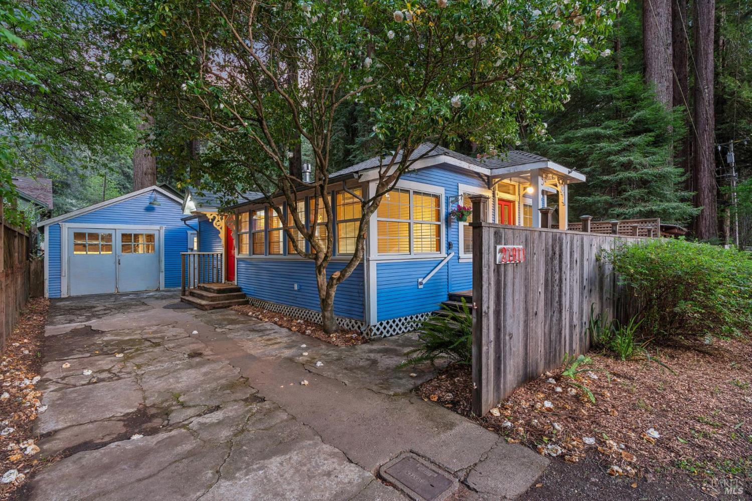 21911 Russian River Avenue