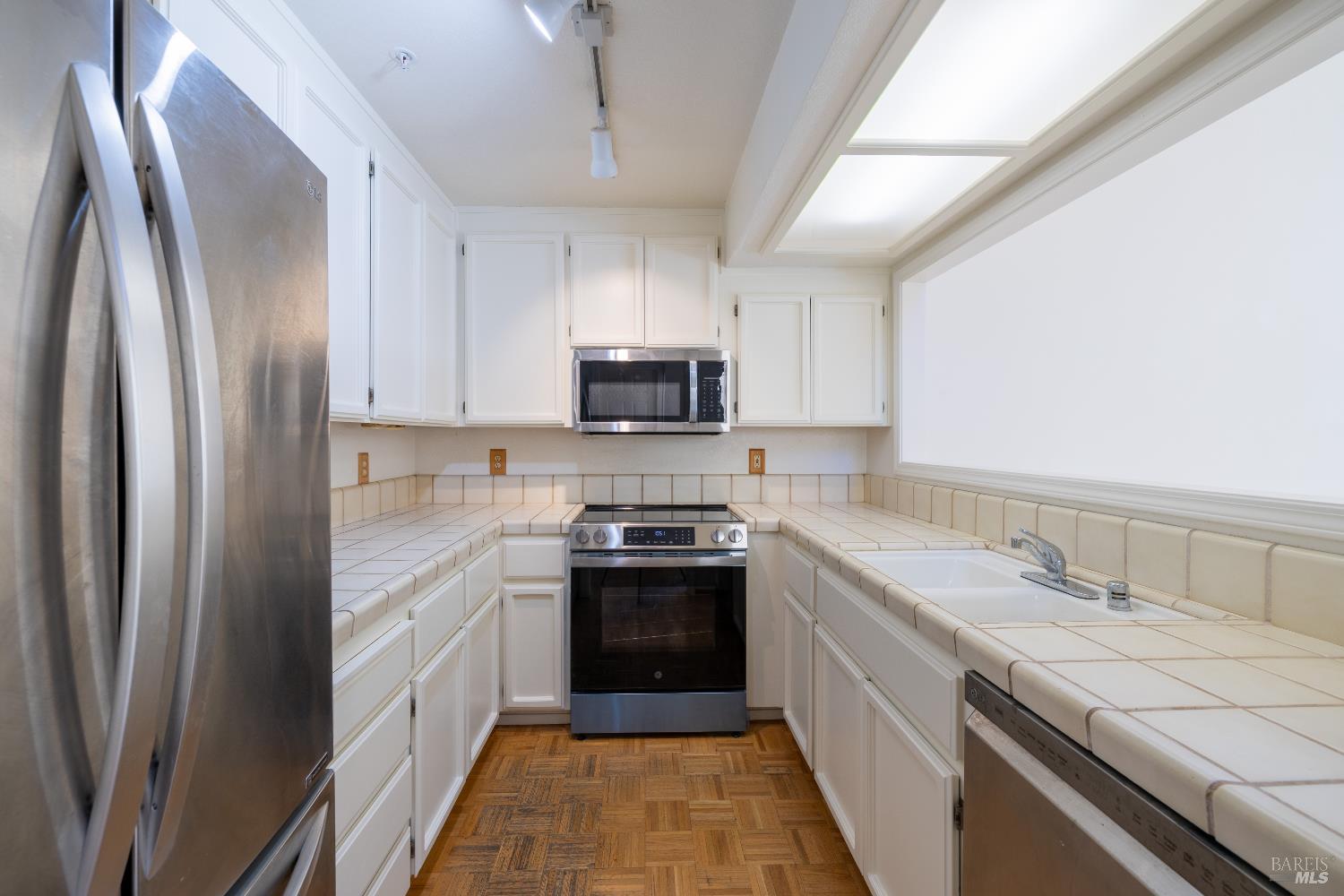 79 Fountain Grove Circle