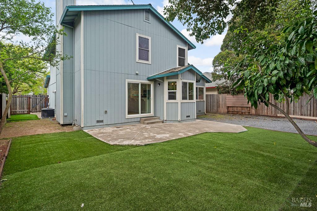 1924 Gambels Way