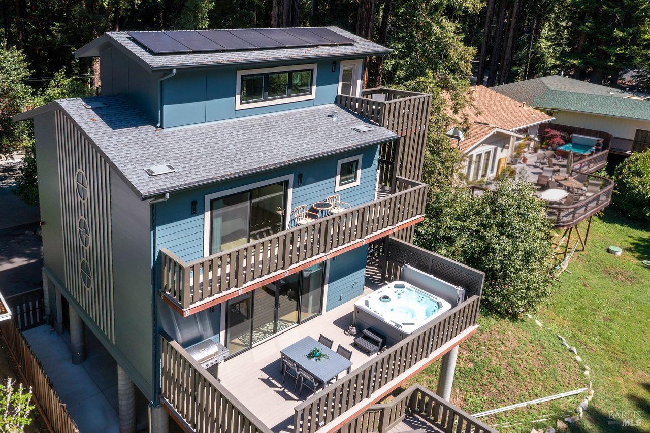 19621 Redwood Drive