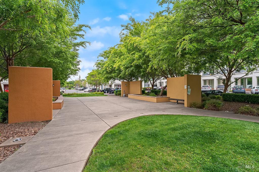 985 Doubles Drive Unit: #110