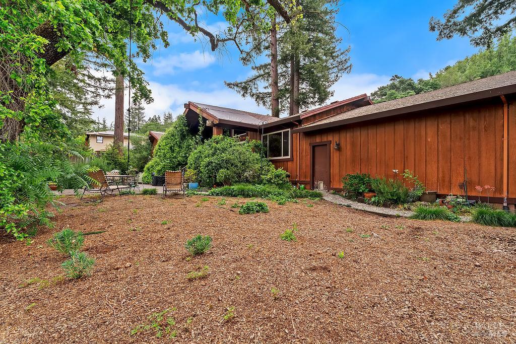 2425 Rancho Cabeza Drive